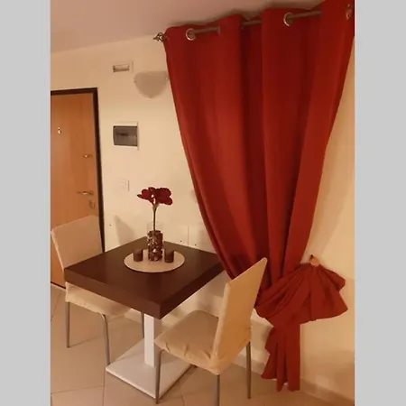 Olimpia House - Station شقة