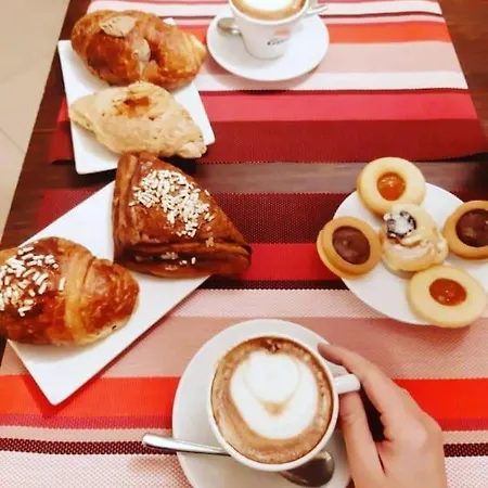 Olimpia House - Station