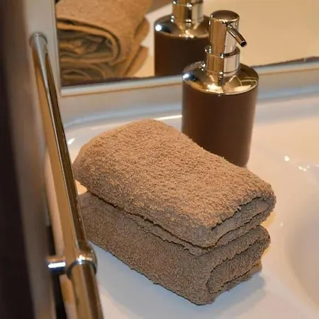 Olimpia House - Station *