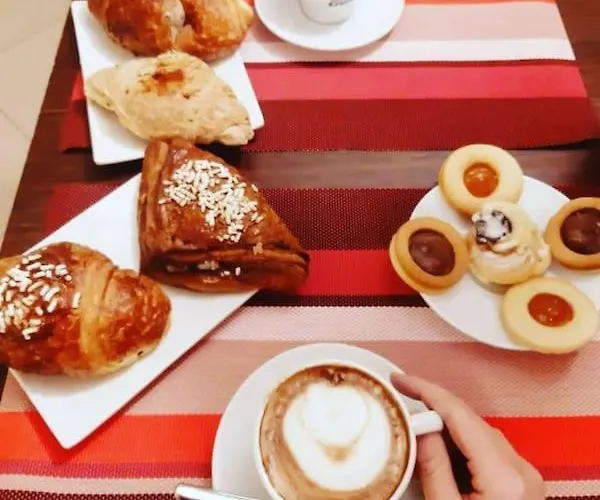 Olimpia House - Station