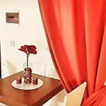 Olimpia House - Station *