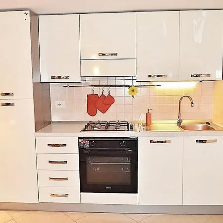 Apartment Olimpia House - Station Bari