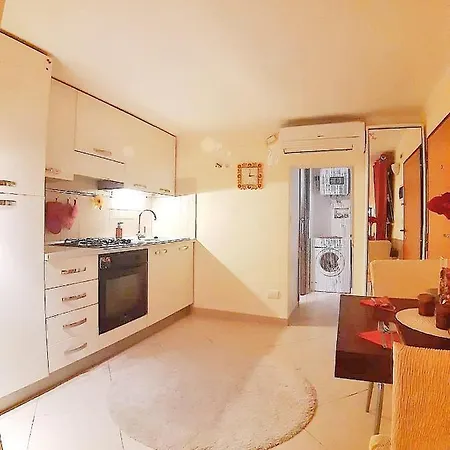 Olimpia House - Station Апартаменти Барі